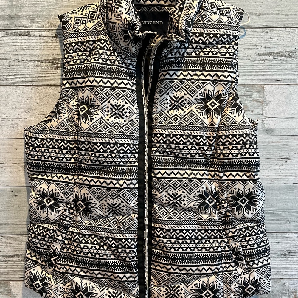 Land’s End black and white vest.